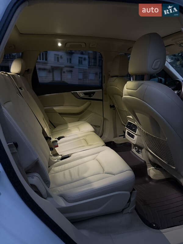 Внедорожник / Кроссовер Audi Q7 2018 в Запорожье