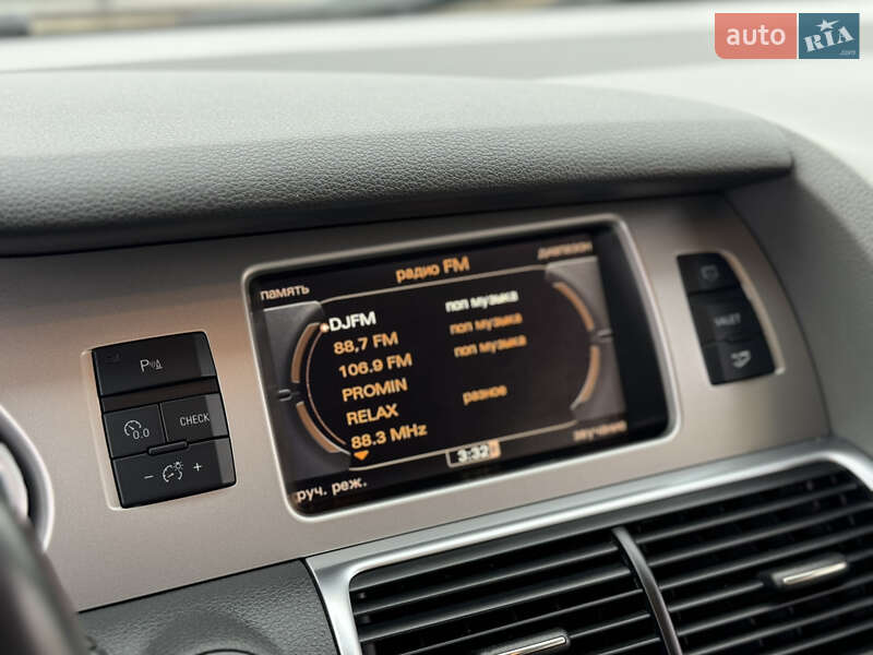 Внедорожник / Кроссовер Audi Q7 2011 в Луцке