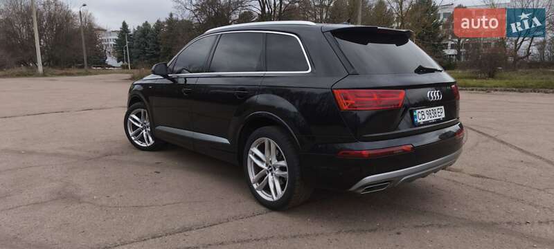 Внедорожник / Кроссовер Audi Q7 2017 в Нежине