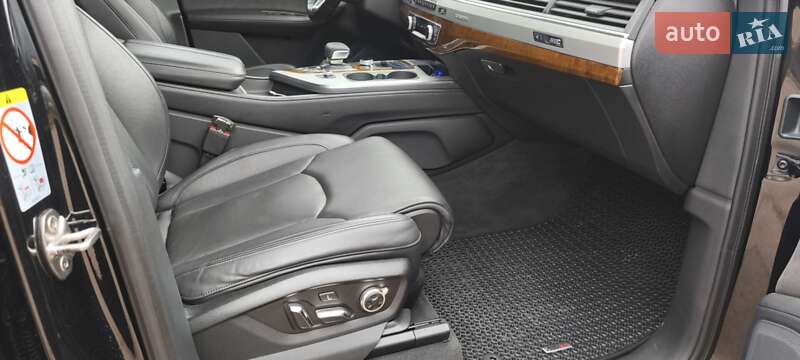 Внедорожник / Кроссовер Audi Q7 2017 в Нежине