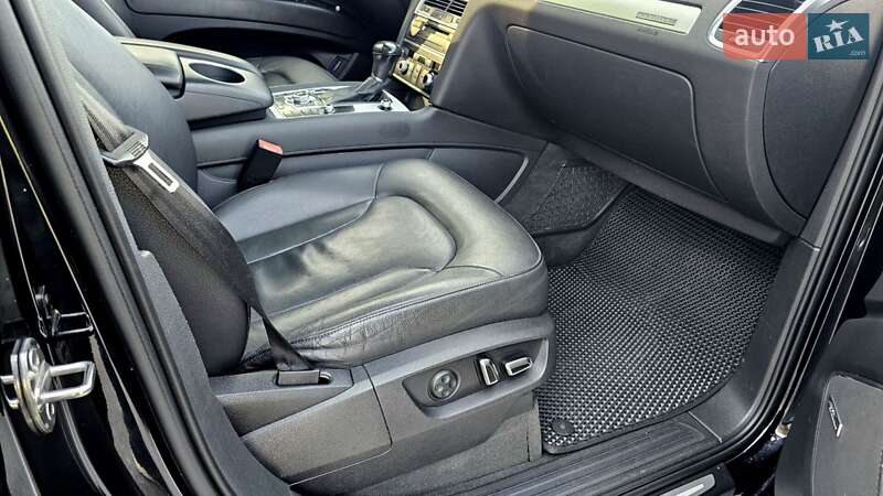 Позашляховик / Кросовер Audi Q7 2012 в Вінниці