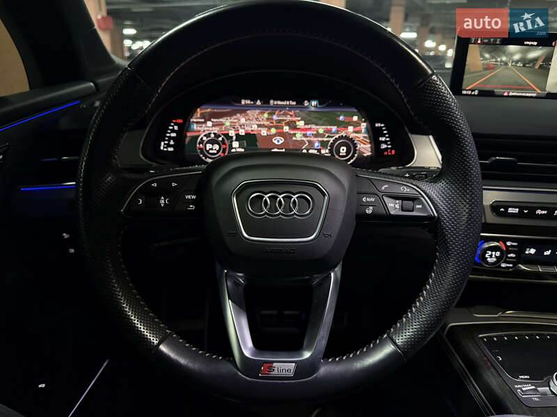 Внедорожник / Кроссовер Audi Q7 2018 в Киеве