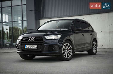 Позашляховик / Кросовер Audi Q7 2017 в Києві