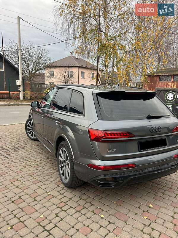 Внедорожник / Кроссовер Audi Q7 2022 в Львове