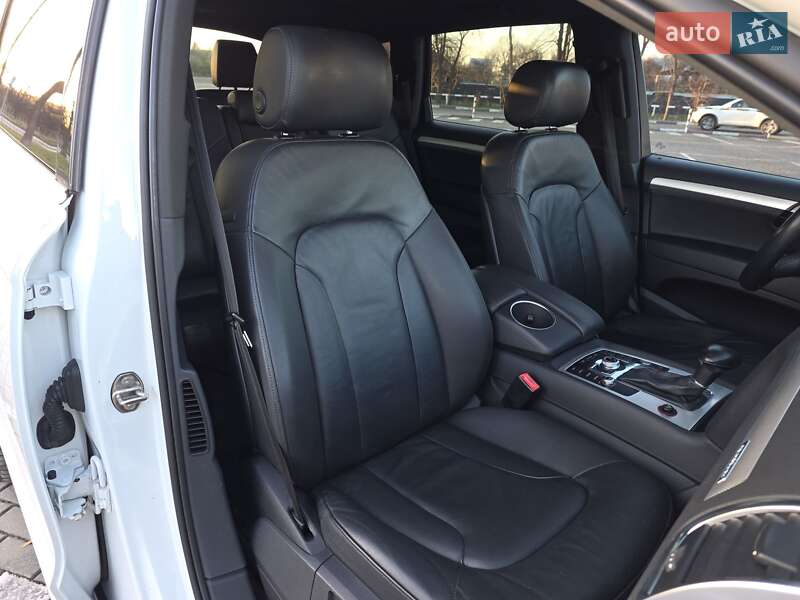 Внедорожник / Кроссовер Audi Q7 2015 в Коломые