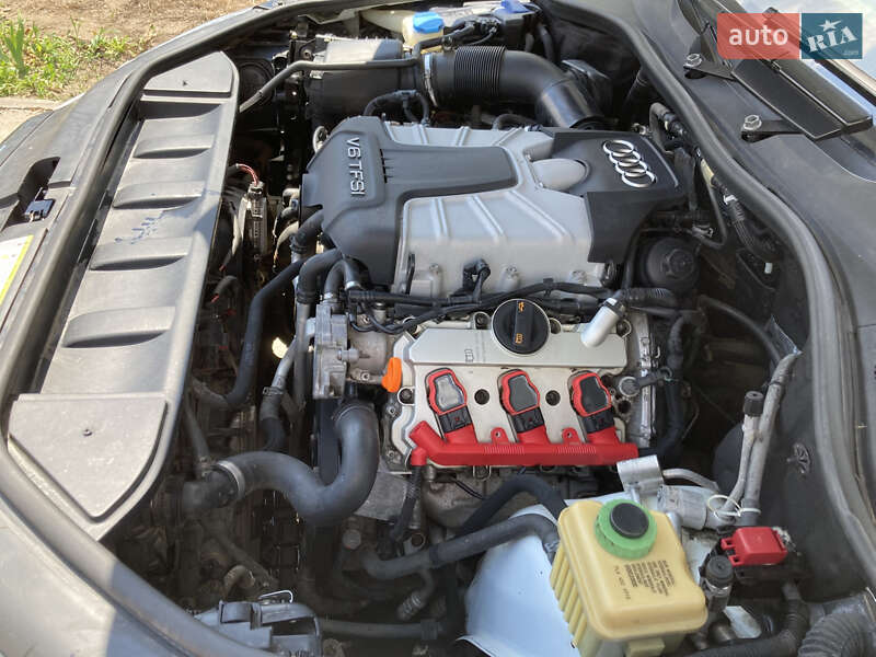 Внедорожник / Кроссовер Audi Q7 2010 в Умани