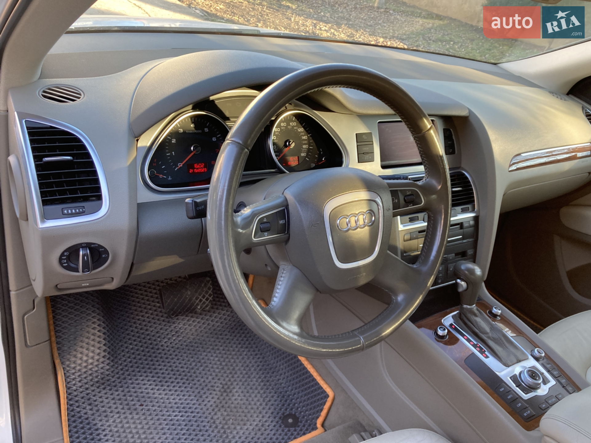 2010 Audi Q7 - мініатюра 25