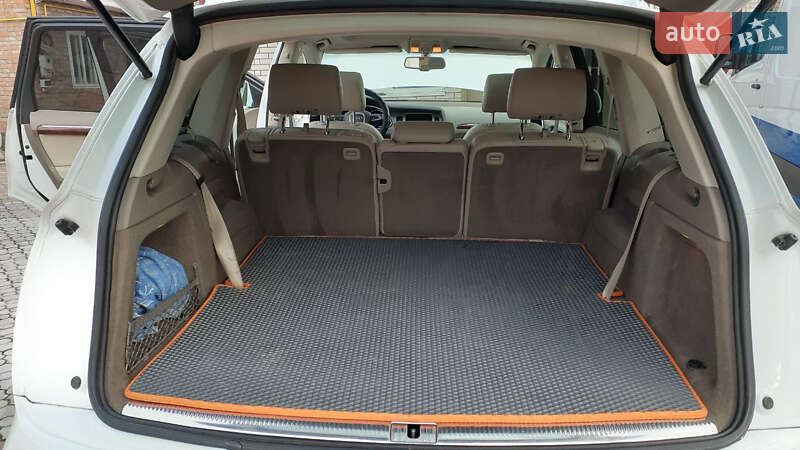 Внедорожник / Кроссовер Audi Q7 2010 в Умани