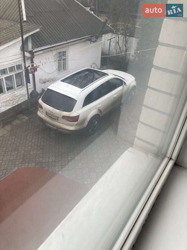 Внедорожник / Кроссовер Audi Q7 2010 в Умани