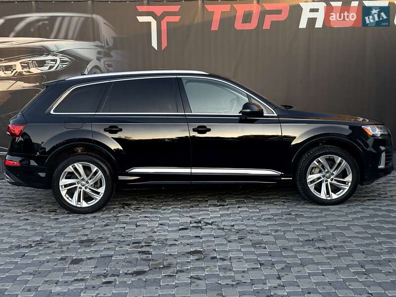 Позашляховик / Кросовер Audi Q7 2020 в Львові