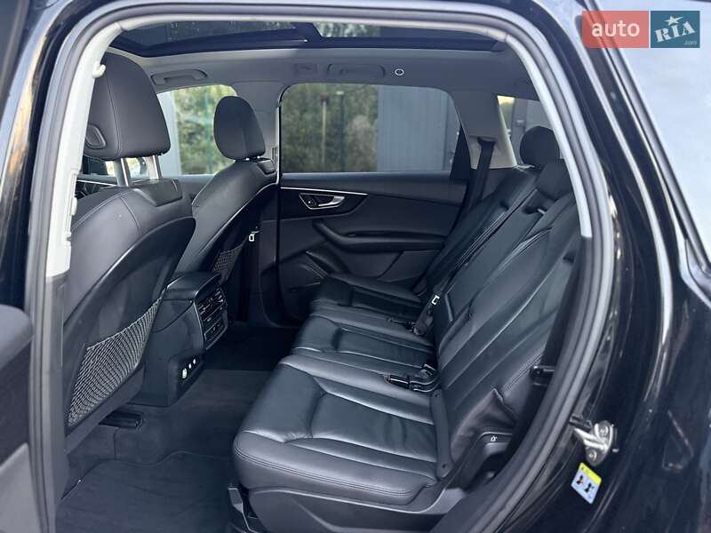 Позашляховик / Кросовер Audi Q7 2020 в Львові