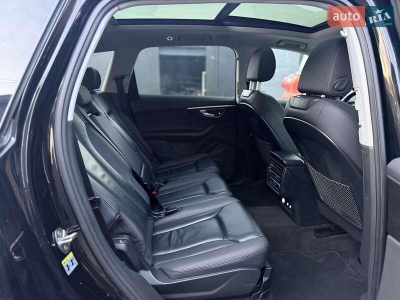Позашляховик / Кросовер Audi Q7 2020 в Львові