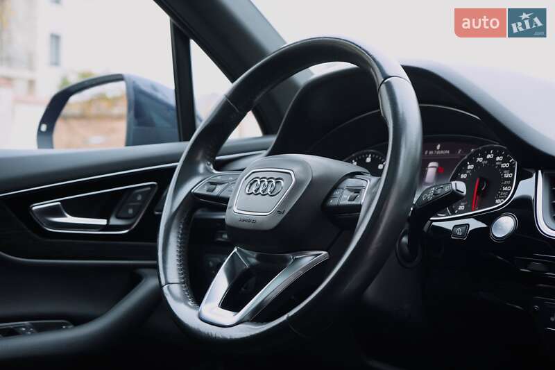 Внедорожник / Кроссовер Audi Q7 2017 в Одессе