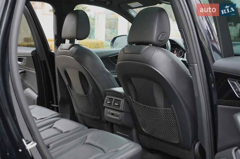 Внедорожник / Кроссовер Audi Q7 2017 в Одессе