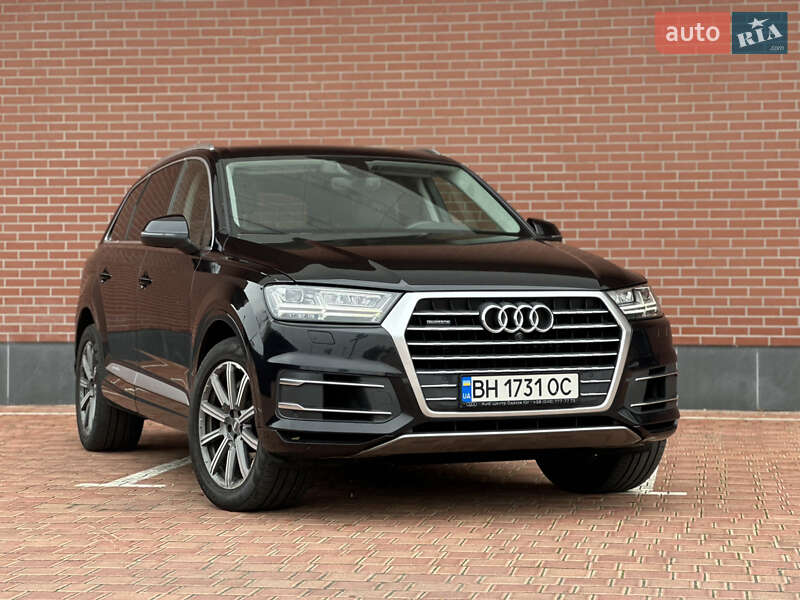 Внедорожник / Кроссовер Audi Q7 2018 в Одессе