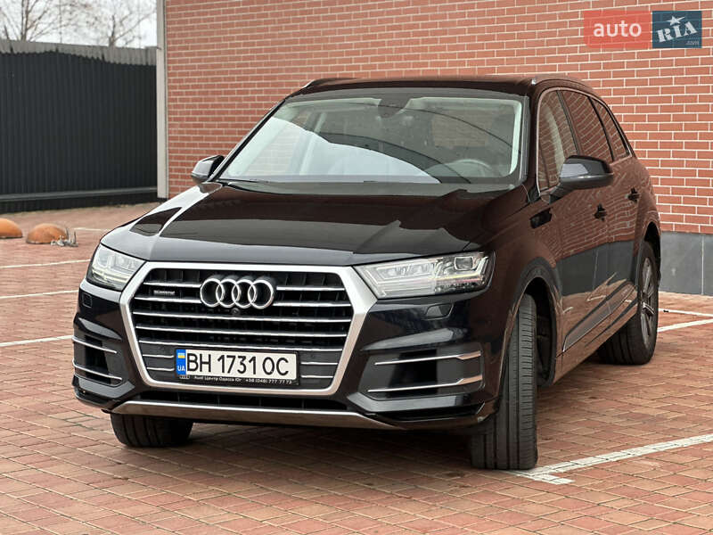 Внедорожник / Кроссовер Audi Q7 2018 в Одессе