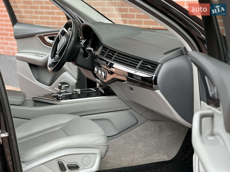 Внедорожник / Кроссовер Audi Q7 2018 в Одессе