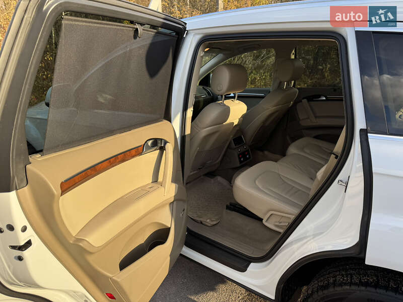 Внедорожник / Кроссовер Audi Q7 2012 в Житомире