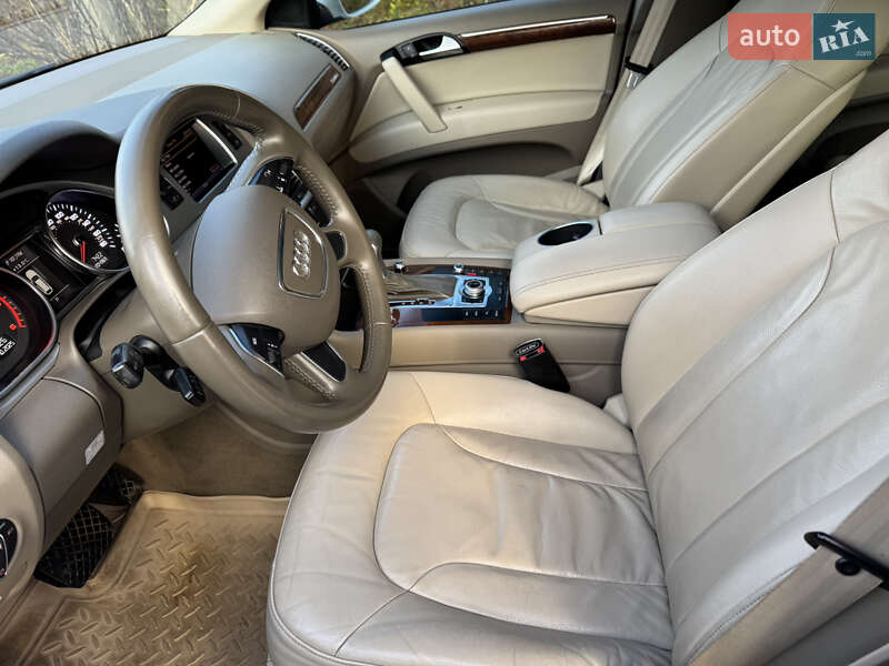 Внедорожник / Кроссовер Audi Q7 2012 в Житомире