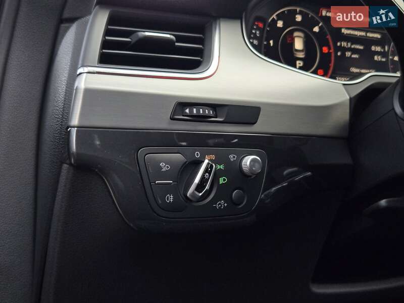 Внедорожник / Кроссовер Audi Q7 2016 в Киеве