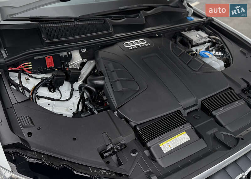 Позашляховик / Кросовер Audi Q7 2016 в Житомирі