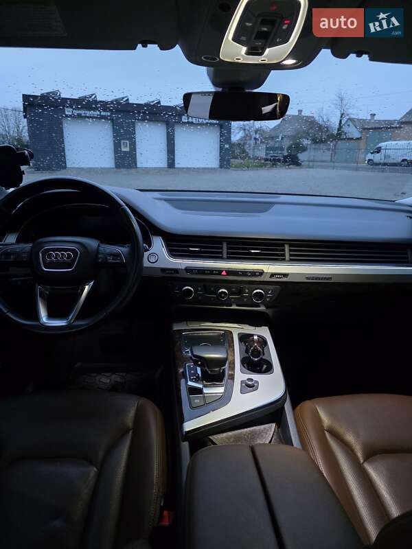 Внедорожник / Кроссовер Audi Q7 2017 в Белой Церкви