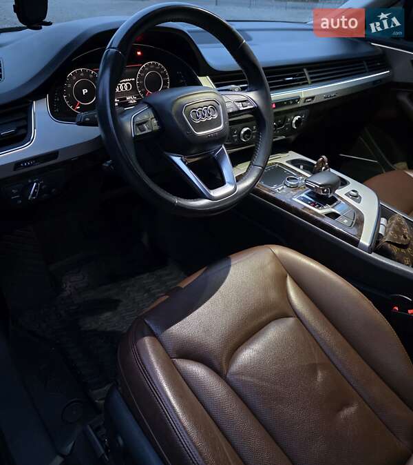 Внедорожник / Кроссовер Audi Q7 2017 в Белой Церкви