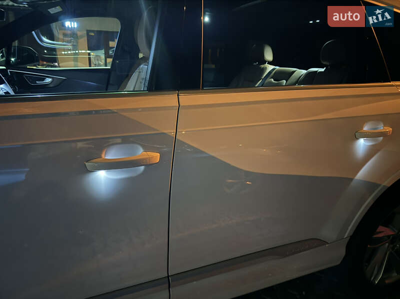 Позашляховик / Кросовер Audi Q7 2023 в Харкові