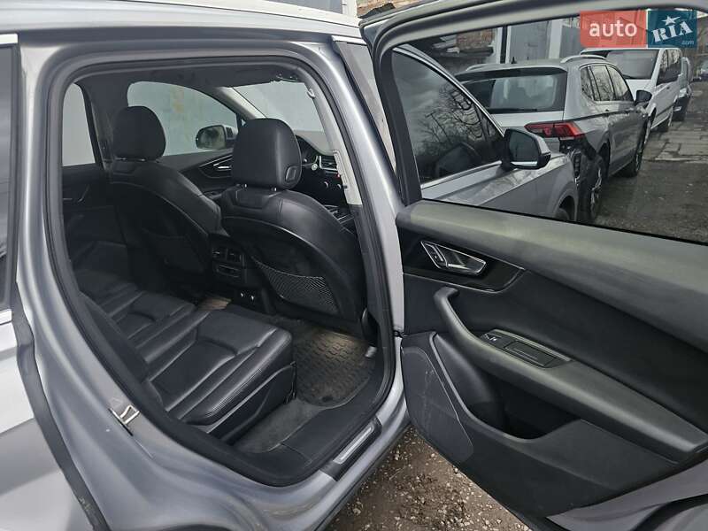 Внедорожник / Кроссовер Audi Q7 2019 в Стрые