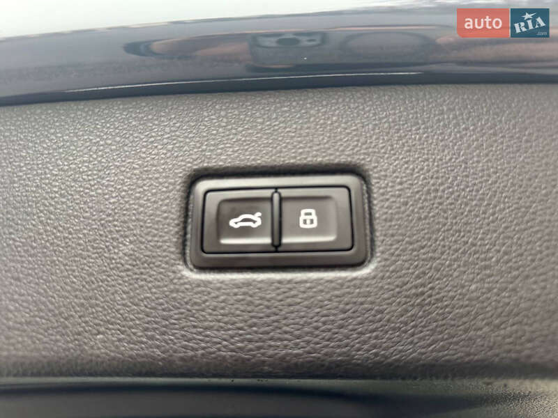 Внедорожник / Кроссовер Audi Q7 2016 в Виннице