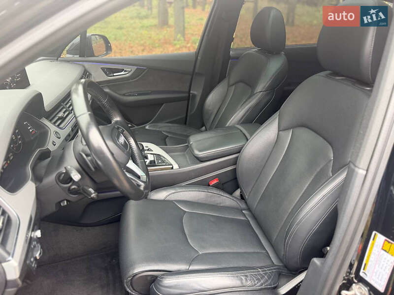 Внедорожник / Кроссовер Audi Q7 2016 в Виннице