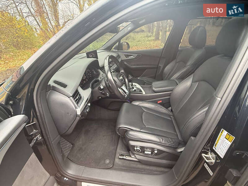 Внедорожник / Кроссовер Audi Q7 2016 в Виннице