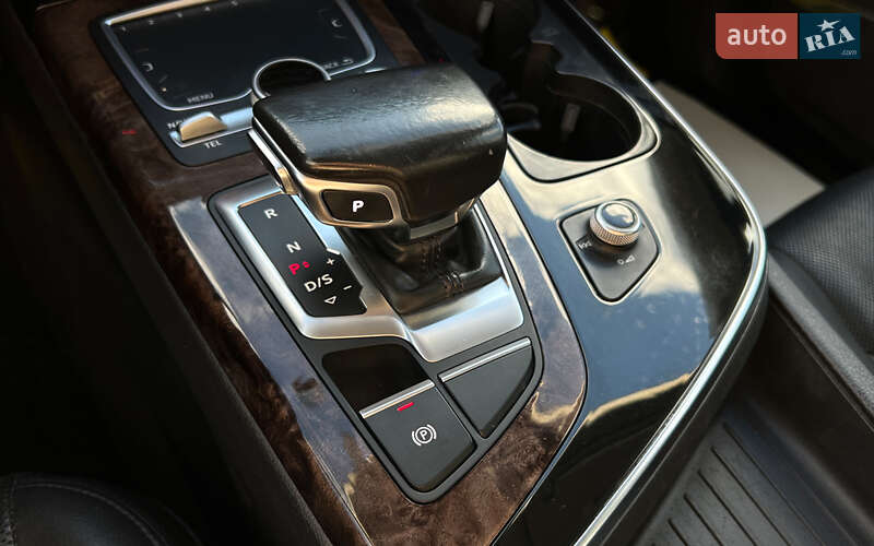 Внедорожник / Кроссовер Audi Q7 2016 в Львове