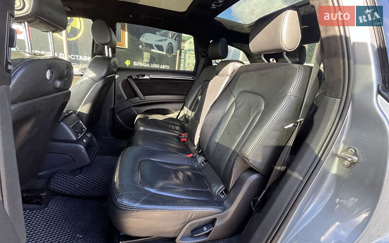 Внедорожник / Кроссовер Audi Q7 2007 в Стрые