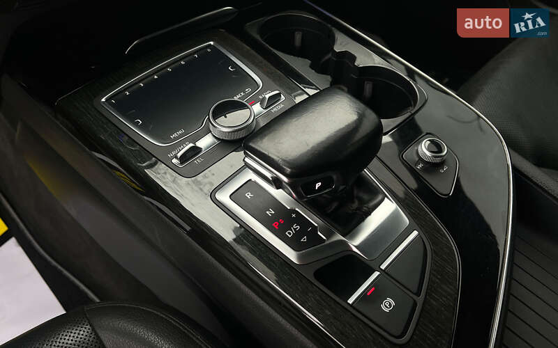 Позашляховик / Кросовер Audi Q7 2016 в Коломиї