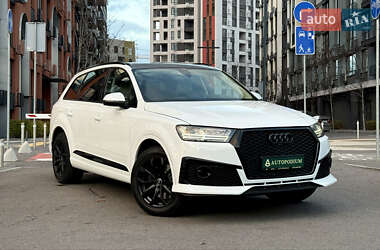 Позашляховик / Кросовер Audi Q7 2019 в Києві