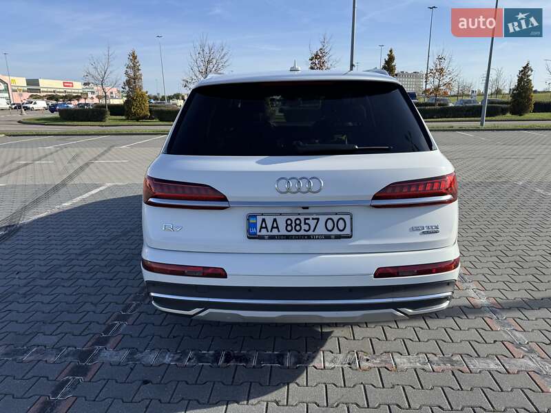 Внедорожник / Кроссовер Audi Q7 2021 в Киеве