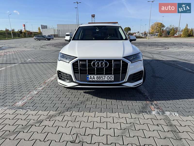 Внедорожник / Кроссовер Audi Q7 2021 в Киеве