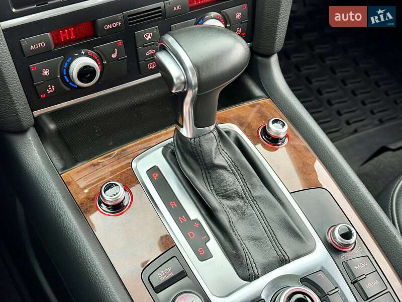 Позашляховик / Кросовер Audi Q7 2014 в Харкові