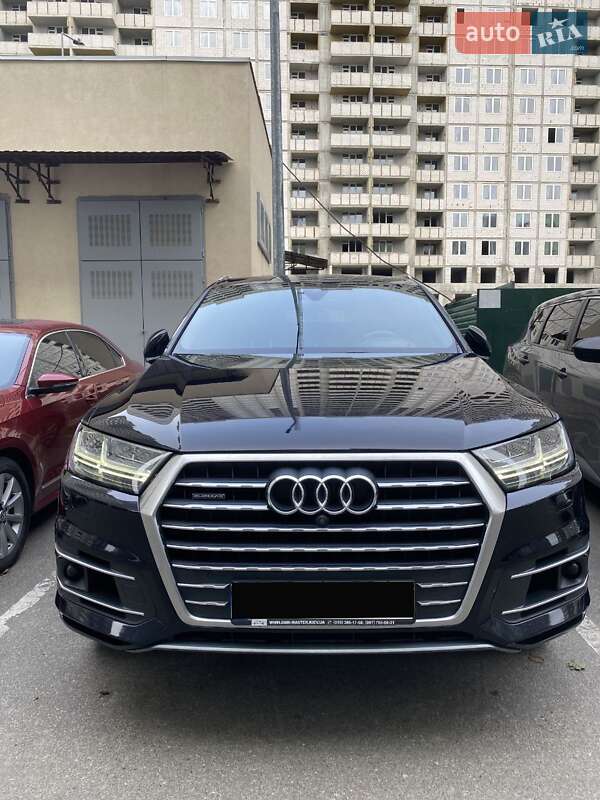 Audi Q7 2017