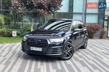 Позашляховик / Кросовер Audi Q7 2017 в Києві
