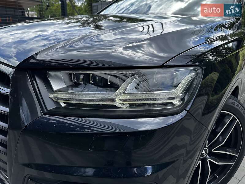Позашляховик / Кросовер Audi Q7 2017 в Києві фото 15 Позашляховик / Кросовер Audi Q7 2017 в Києві
