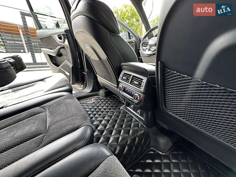 Позашляховик / Кросовер Audi Q7 2017 в Києві фото 23 Позашляховик / Кросовер Audi Q7 2017 в Києві