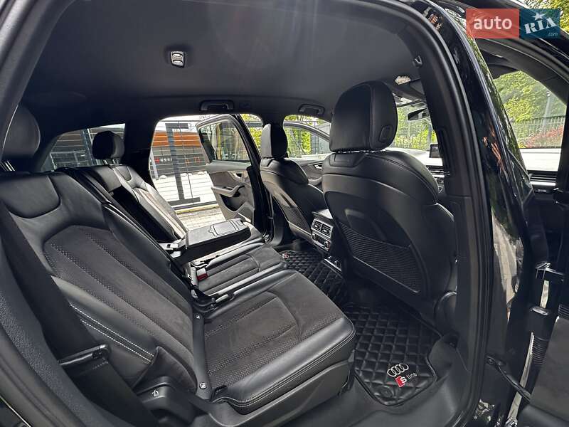 Позашляховик / Кросовер Audi Q7 2017 в Києві фото 25 Позашляховик / Кросовер Audi Q7 2017 в Києві