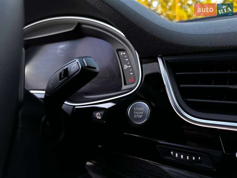 Позашляховик / Кросовер Audi Q7 2017 в Луцьку