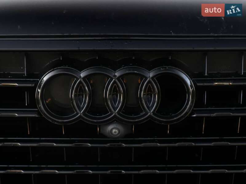 Позашляховик / Кросовер Audi Q7 2017 в Луцьку