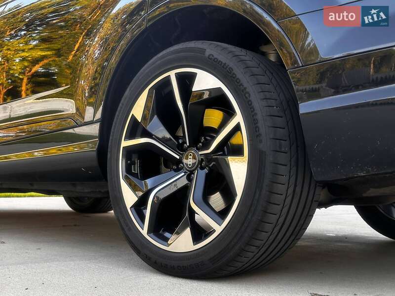 Позашляховик / Кросовер Audi Q7 2017 в Луцьку