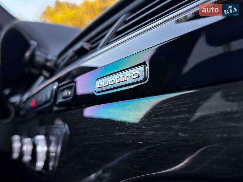 Позашляховик / Кросовер Audi Q7 2017 в Луцьку