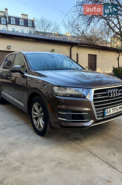 Внедорожник / Кроссовер Audi Q7 2016 в Киеве