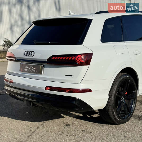 Внедорожник / Кроссовер Audi Q7 2022 в Киеве фото 10 Внедорожник / Кроссовер Audi Q7 2022 в Киеве
